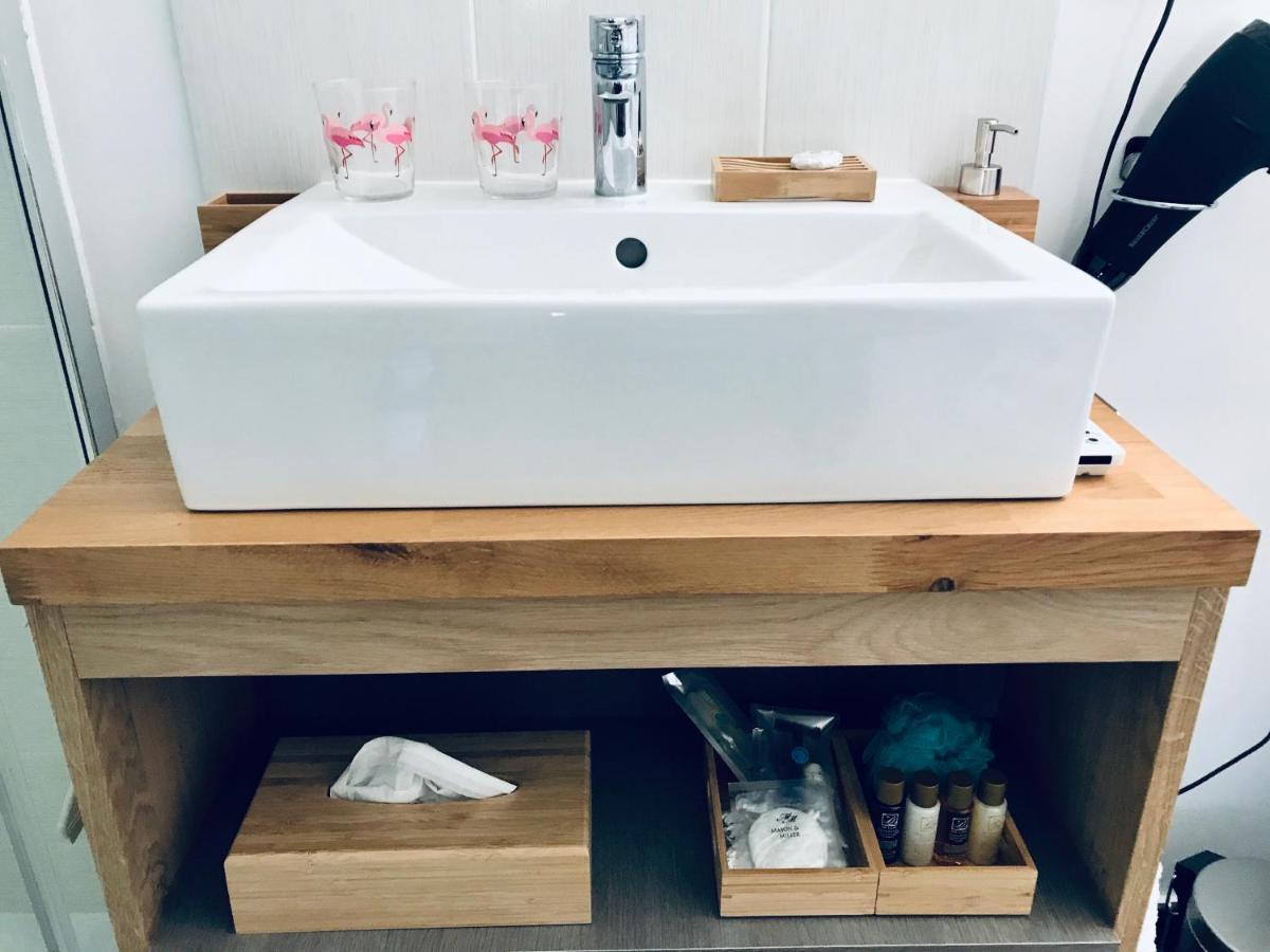 Guesthouse La Costiere - Logements Independants - Espace Piscine Jacuzzi Lunel  Eksteriør billede