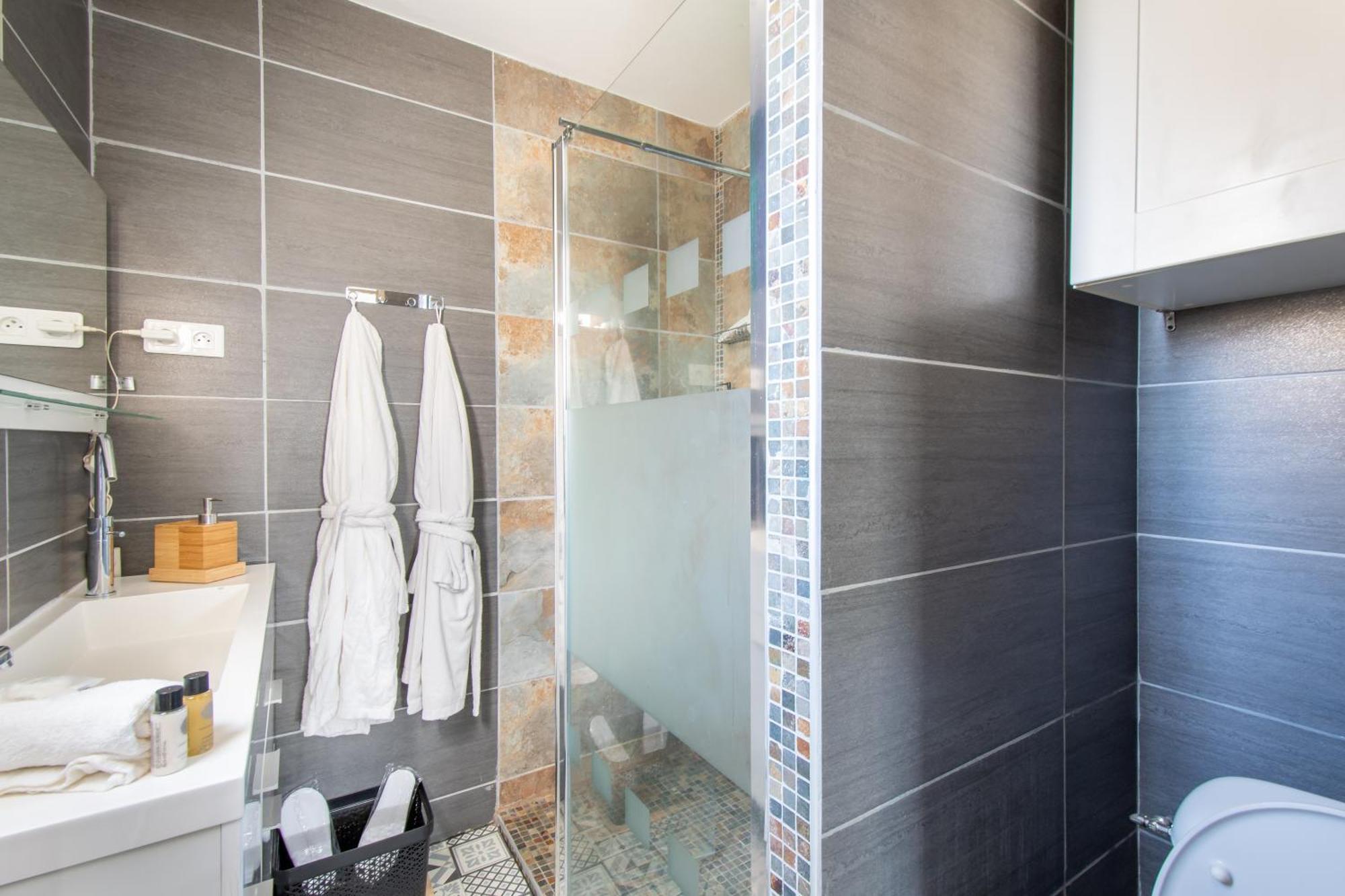 Guesthouse La Costiere - Logements Independants - Espace Piscine Jacuzzi Lunel  Eksteriør billede